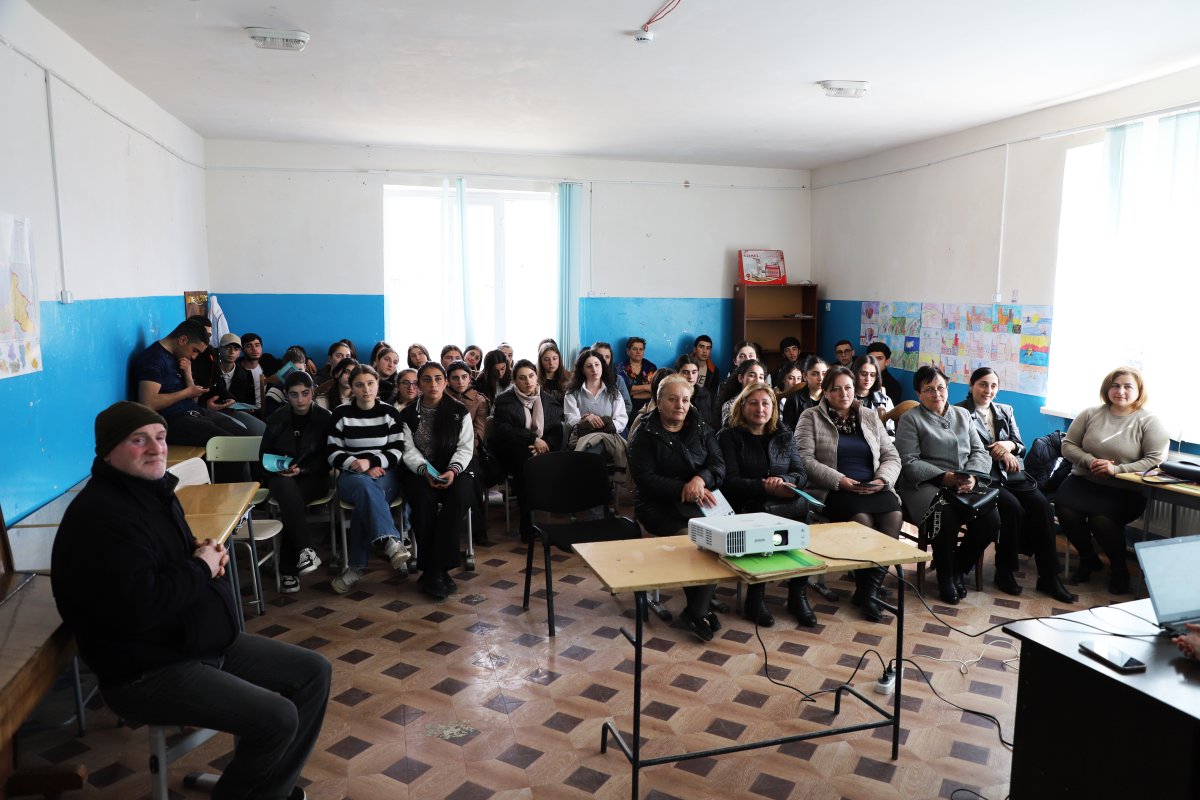 ,,კონფიდენციალურობის გაკვეთილების“ ფარგლებში გასვლითი შეხვედრა წალკის მუნიციპალიტეტში ჩატარდა