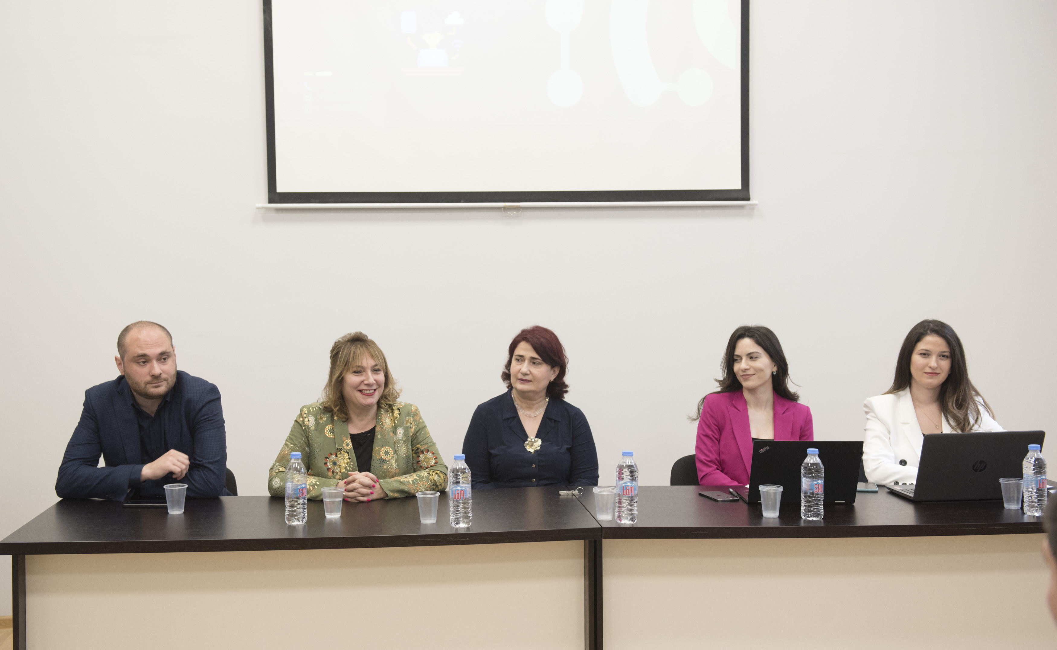 პერსონალურ მონაცემთა დაცვის სამსახურმა ,,ციფრულ გარემოში ბავშვების პერსონალურ მონაცემთა დაცვის გზამკვლევის“ პრეზენტაცია გამართა