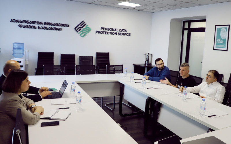 “პერსონალურ მონაცემთა დაცვის შესახებ” ახალი კანონით გათვალისწინებული სიახლეები სამსახურის წარმომადგენლებმა “ხელოვნური ინტელექტის ასოციაციის” წევრებს  გააცნეს