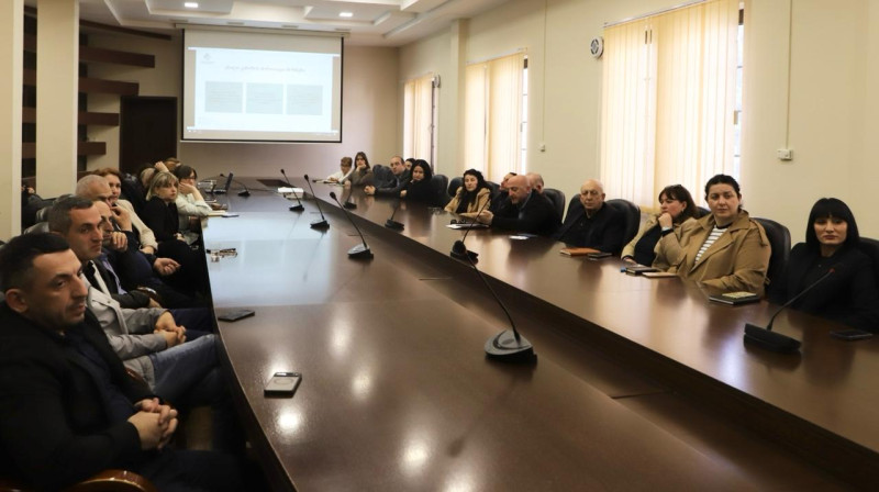 სამსახურმა ზუგდიდის მუნიციპალიტეტის მერიაში საინფორმაციო შეხვედრა გამართა