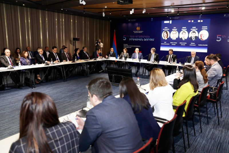 პერსონალურ მონაცემთა დაცვის სამსახურის წარმომადგენლებმა ქ. ერევანში რიგით მე-5 სომხურ- ქართულ სამართლებრივ ფორუმში მიიღეს მონაწილეობა