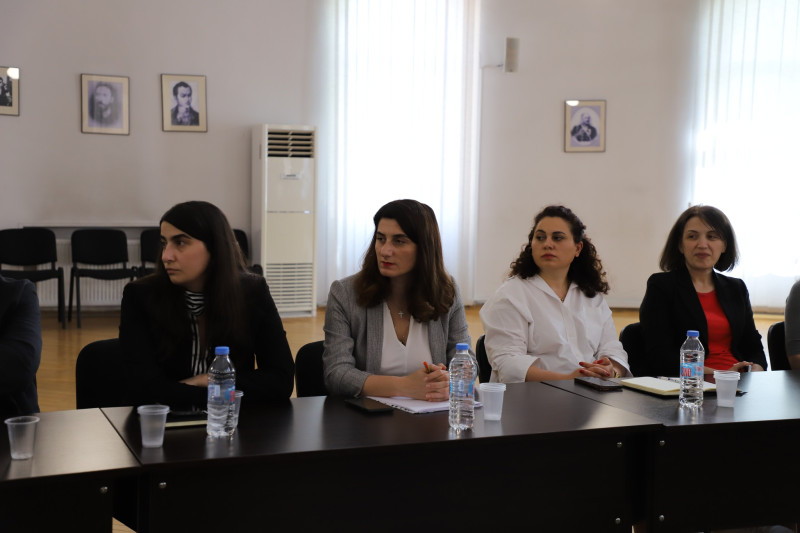 პერსონალურ მონაცემთა დაცვის სამსახურის წარმომადგენლებმა განათლების, მეცნიერების და ახალგაზრდობის სამინისტროს თანამშრომლებს ,,განათლების სფეროში პერსონალურ მონაცემთა დამუშავების სტრატეგიის დოკუმენტი“ გააცნეს