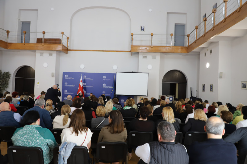 პერსონალურ მონაცემთა დაცვის სამსახურმა თბილისის საჯარო და კერძო სკოლების დირექტორებთან  საინფორმაციო შეხვედრა გამართა
