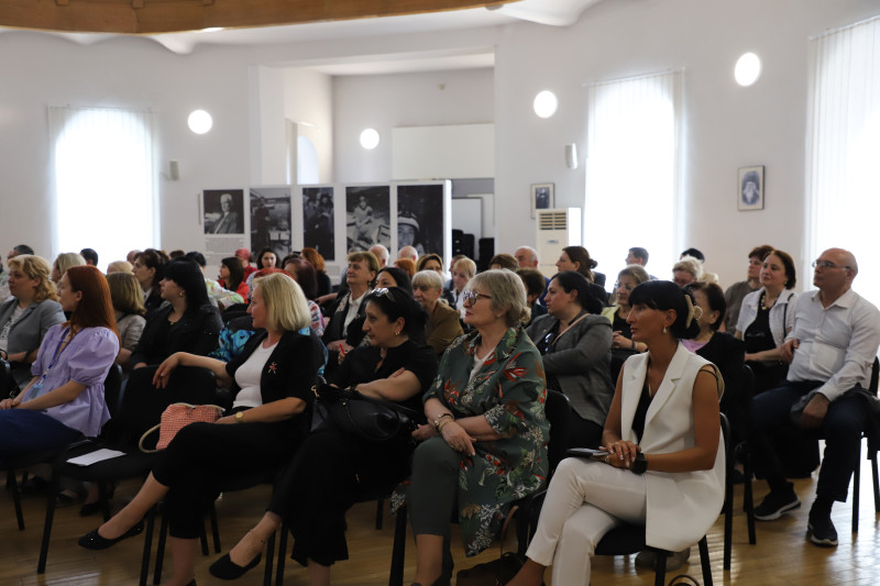 პერსონალურ მონაცემთა დაცვის სამსახურმა თბილისის საჯარო და კერძო სკოლების დირექტორებთან  საინფორმაციო შეხვედრა გამართა
