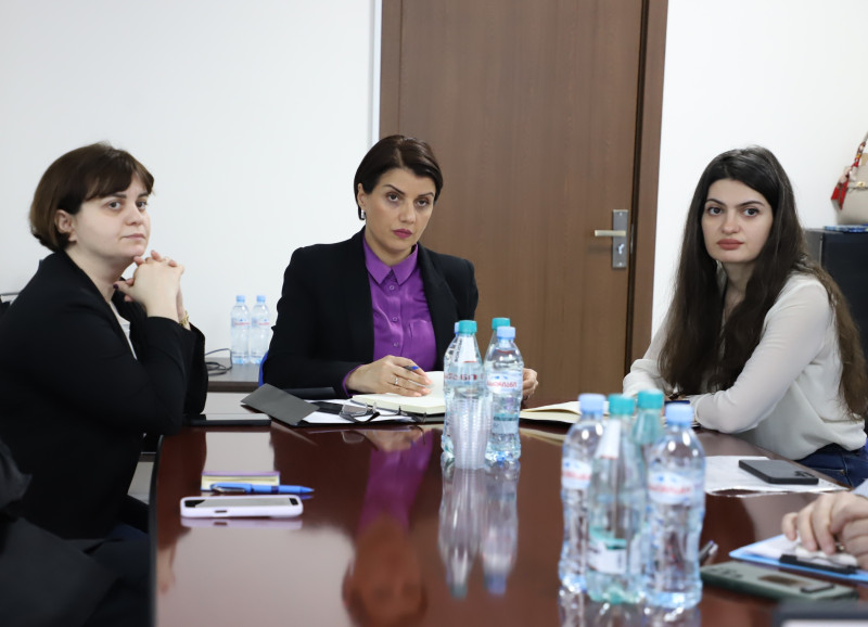 სამსახურმა აფხაზეთის ავტონომიური რესპუბლიკის მთავრობის წარმომადგენლებთან საინფორმაციო შეხვედრა გამართა