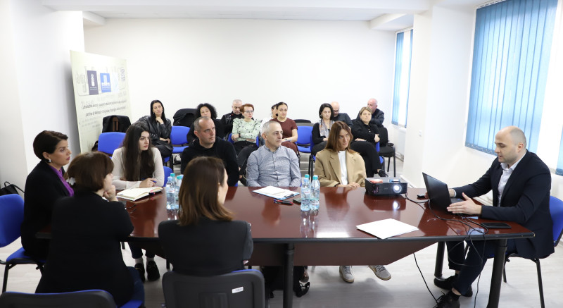 სამსახურმა აფხაზეთის ავტონომიური რესპუბლიკის მთავრობის წარმომადგენლებთან საინფორმაციო შეხვედრა გამართა