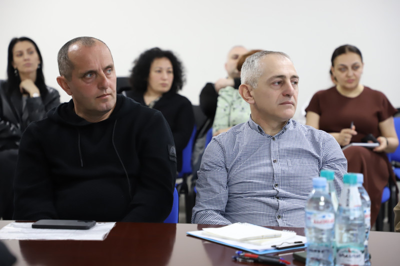 სამსახურმა აფხაზეთის ავტონომიური რესპუბლიკის მთავრობის წარმომადგენლებთან საინფორმაციო შეხვედრა გამართა