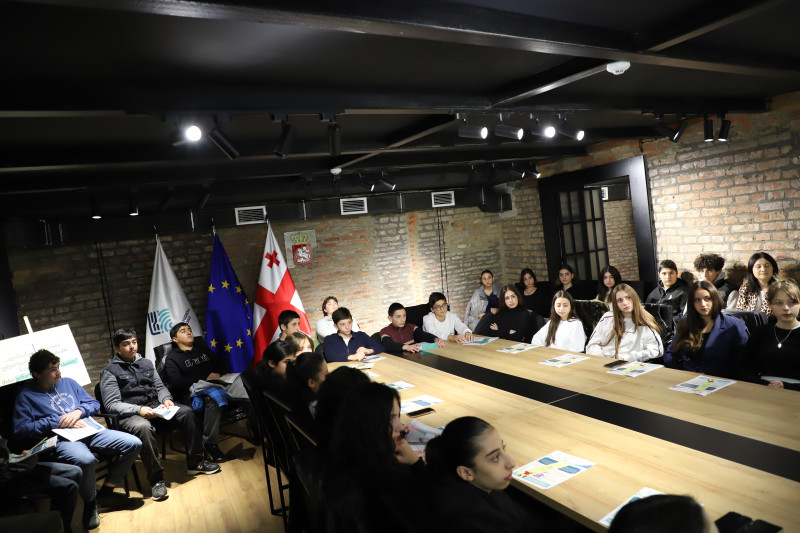 პროექტის „კონფიდენციალურობის გაკვეთილები“ ფარგლებში 600-მდე მოსწავლეს ტრენინგი ჩაუტარდა